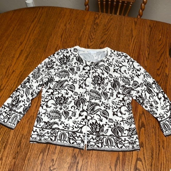 Charter‎ Club Black and White Patterned Sweater - Picture 1 of 5